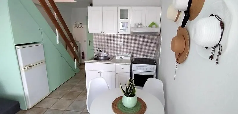 Paperboat Apartment Áfitos